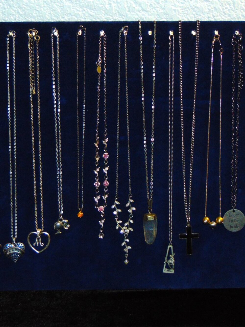 Vintage & Modern Assorted Silver Tone Necklace lot- very nice!